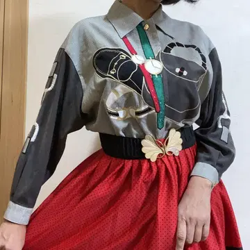 빈티지 레트로 디자인 셔츠 * 잡화 아플리케 자수 * 90s