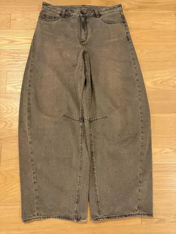 GU 브라운 XXL 배럴 레그 팬츠