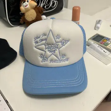 passion trucker cap 스카이블루