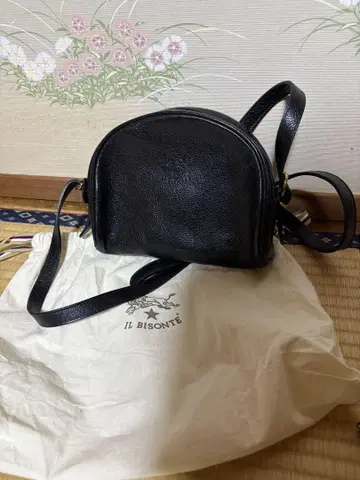 일비종떼 크로스 바디 백 블랙