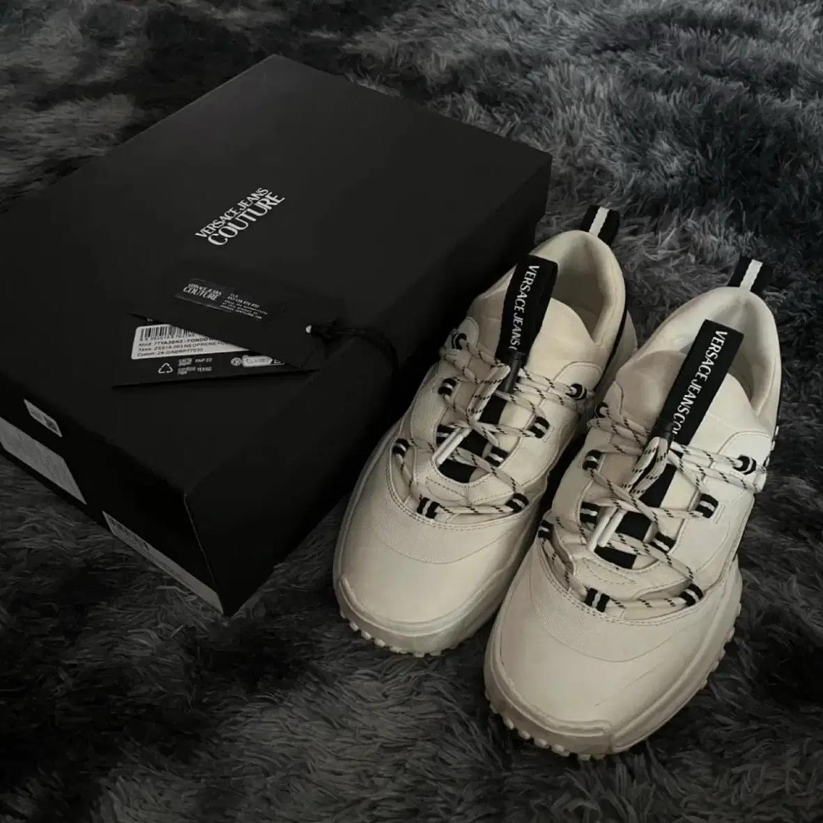 Cream) Versace Sneakers 42