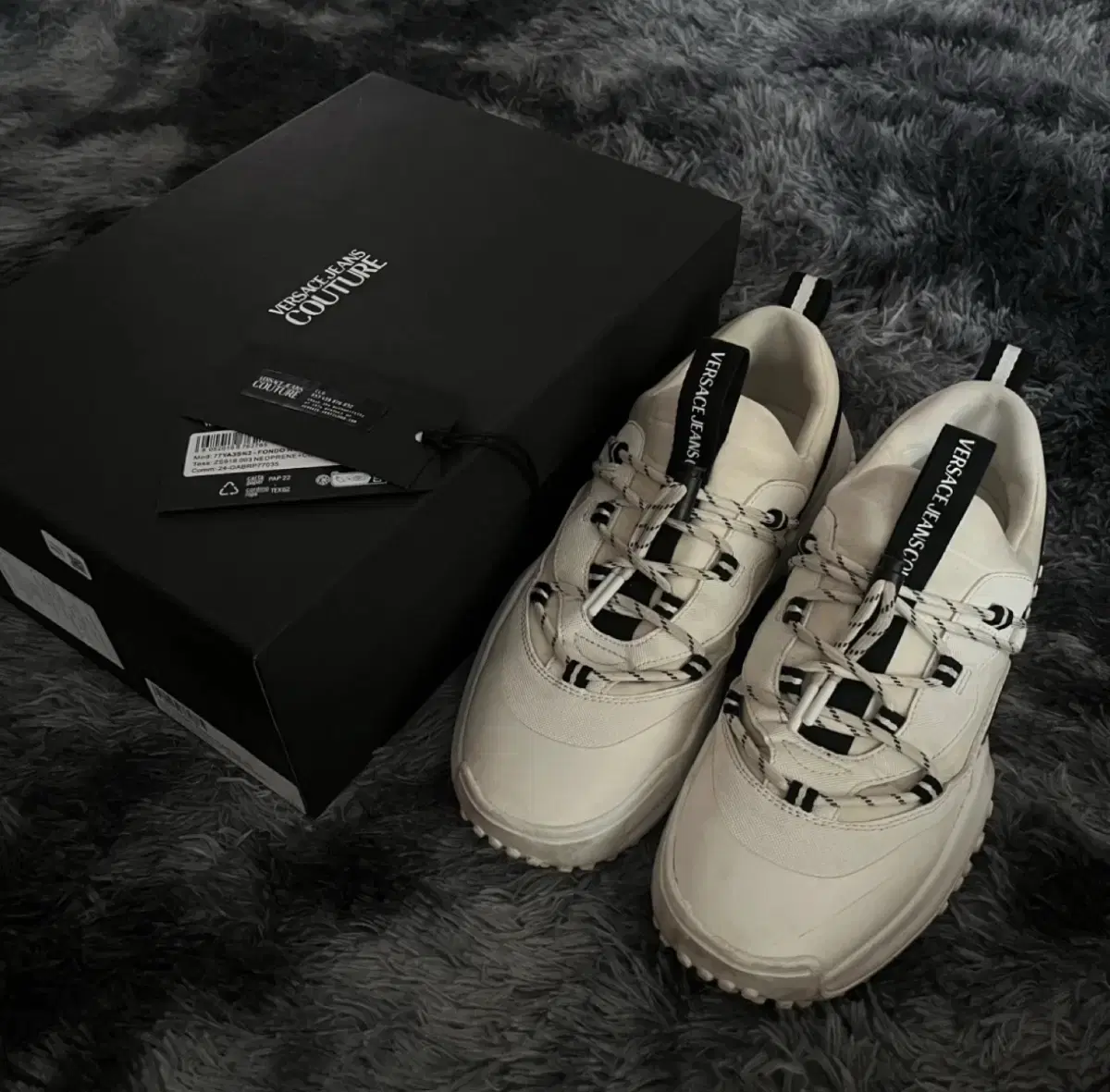 Cream) Versace Sneakers 42