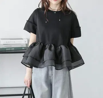 La-gemme 시어 프릴 티어드 페플럼 도킹 상의