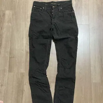Nudie Jeans 브라운 코듀로이 팬츠