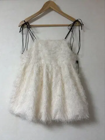 kastane 벌룬 샤기 뷔스티에 아이보리