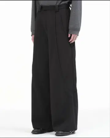 GOAT ESSENCE TUCK WIDE PANTS 사이즈 2