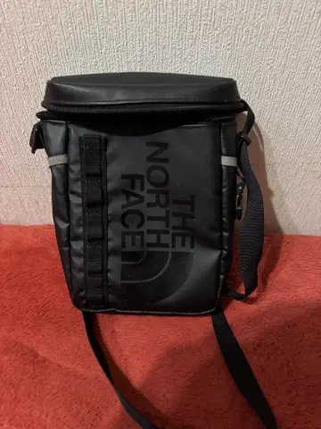 THE NORTH FACE 블랙 숄더백