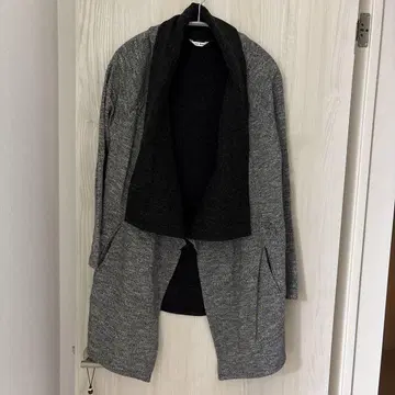 새상품급 SCOT CLUB LA SUD 가디건 차콜 그레이