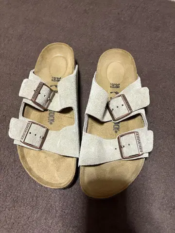 Birkenstock 그레이 두 줄 벨트 샌들 38