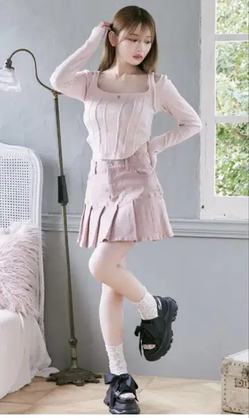 EATME 이토미 택 포함 새상품 컷 아웃 숄더 리브 TOP