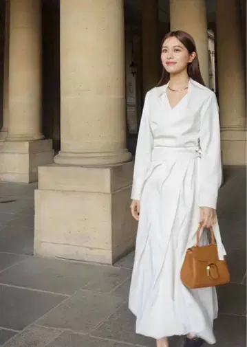 로브 블랑 laubeblanc 스파이럴 벌룬 드레스