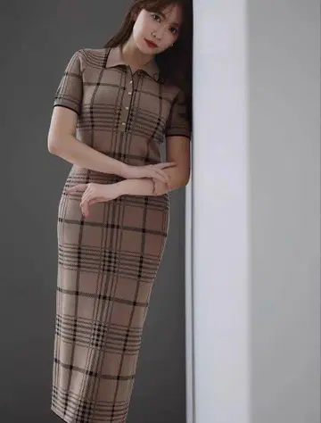 herlipto Gold-Buttoned Plaid Knit Dress