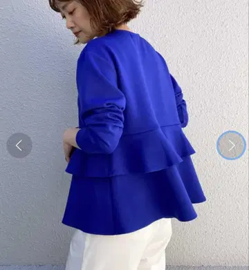 새상품급 피칭 밑단 프릴 본딩 티셔츠