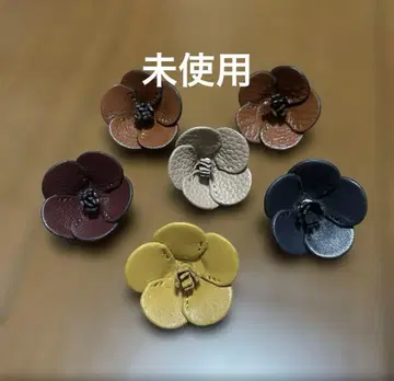 미사용 코사지 가죽 꽃 플라워 브로치 베이지 브라운 블랙