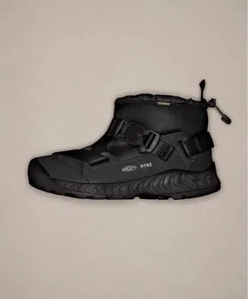 KEEN x HYKE 블랙 부츠