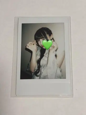 큥큥 크라프트 MV 의상 렌티큘러 폴라로이드