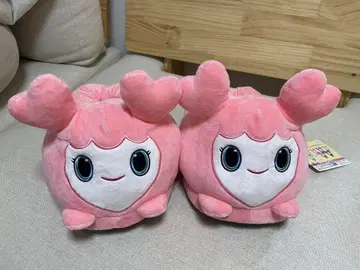 TWICE LOVELYS 봉제 인형 슬리퍼 모모