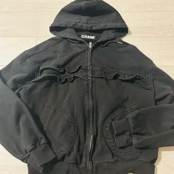 CRANK 블랙 프릴 후드티