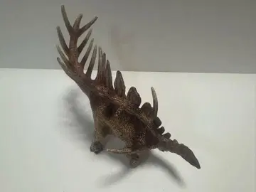 켄트로사우루스 피규어
