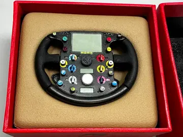 Amalgam Ferrari F2003-GA 1/4 스티어링 휠