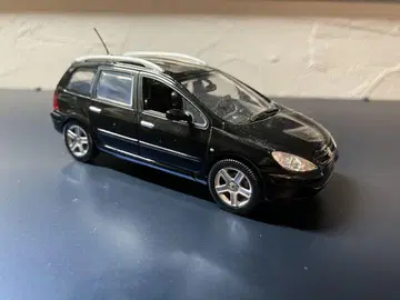 푸조 307SW NOREV 1/43