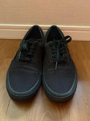 Vans 블랙 스니커즈