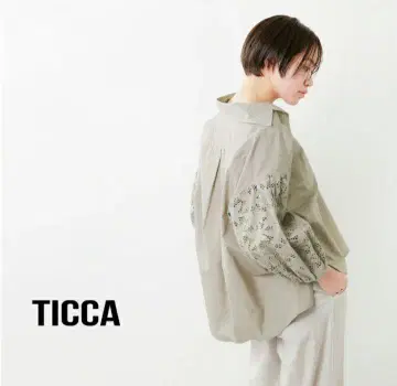 새상품급 TICCA 코튼 레이스 퍼프 슬리브 블라우스