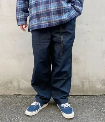 DESCENDANT/CLASP OXFORD TROUSERS (NAVY)
