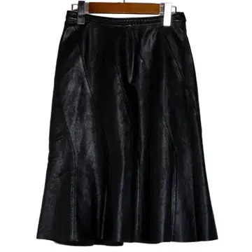 보르지 양가죽 레더 스커트 사이즈 36 머메이드 블랙 S 사이즈