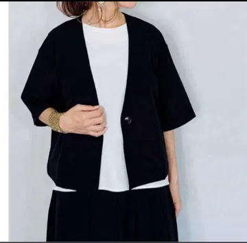 CLOCHE 크로셰 노카라 반팔 숏 자켓
