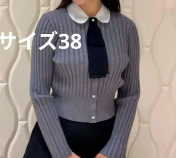 CELFORD 탈부착 가능한 리본&칼라 가디건 아이렛 보타이 니트