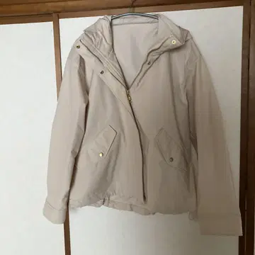 gu 베이지 후드 부착 마운틴 후드티