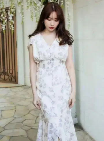 herlipto Royal Garden Floral Dress Cloud