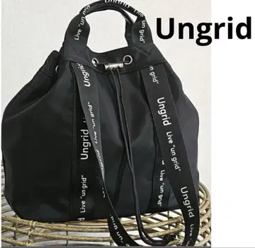 Ungrid 나일론 로고 테이프 소가죽 핸들 2WAY 복조리 토트백