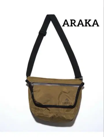 [ 미사용 새상품 ] ARAKA 아라카 숄더백 카키 완판템