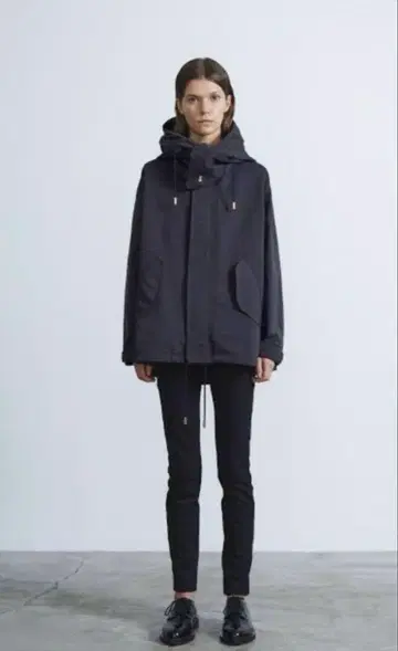 THE RERACS 숏 모즈 코트 38 블랙