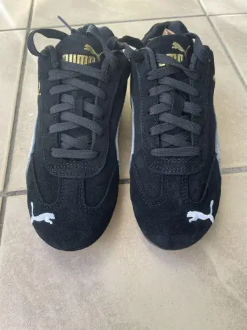 Puma 블랙 스웨이드 스니커즈 23cm