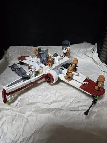 LEGO ARC 스타 파이터 미니 피규어 포함