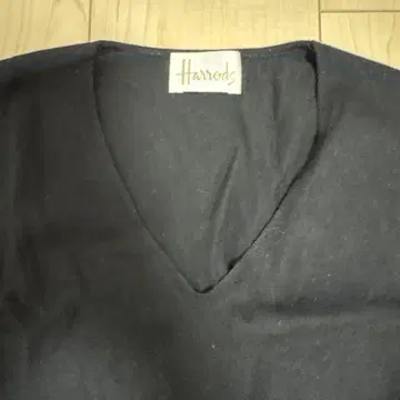 Harrods 네이비 V넥 긴팔 스웨터