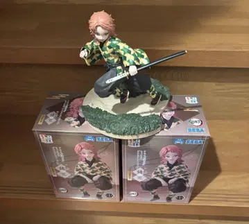 귀멸의 칼날 XrossLink 피규어 사비토 쵸코노세