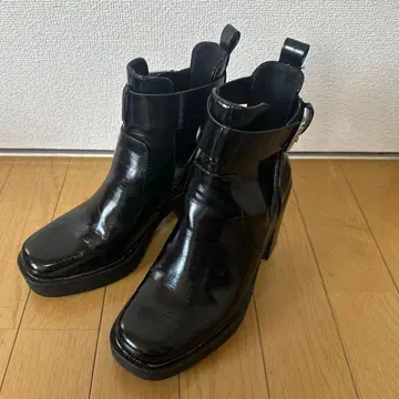 ZARA 통굽 부츠 블랙 EU37