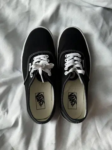 VANS AUTHENTIC USA 기획 모델