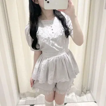 evelyn 레이스 프릴 페플럼 세트