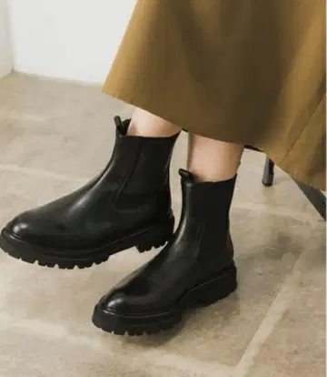 블랙 사이드 고어 부츠 통굽 가죽