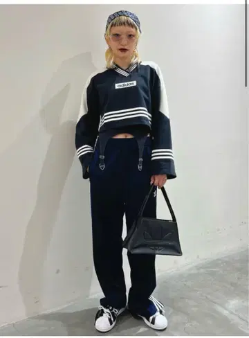 아디다스 신상 2025 블로킹 크루넥 스웨트 셔츠