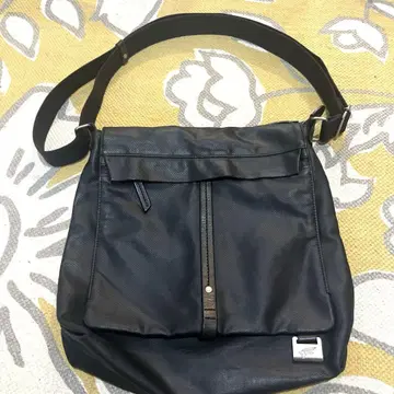 레드윙 숄더백 사선 바이커 아메카지 (하자 있음)