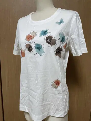 하나에모리 반팔 티셔츠 사이즈 38 택 포함 새상품 정가 26000엔