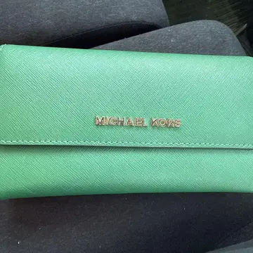 MICHAEL KORS 장지갑