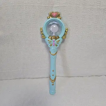 스카이블루 나비 모티브 스틱형 완구