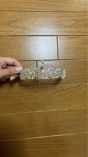 티아라 졸업식 결혼식 웨딩
